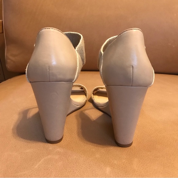 Vince Camuto Stretchy Strap Nude Wedge Heels, 8.5 - Picture 5 of 8